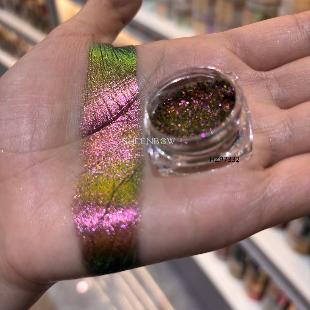 Multichrome Chameleon for Eyeshadow & Lipstick — No.09